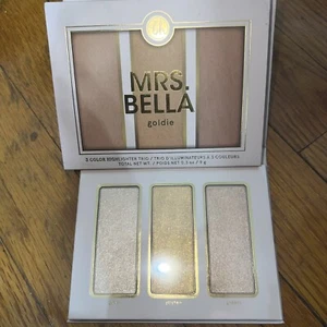 Bh Cosmetics Mrs. Bella Goldie Highlighter Trio - Picture 1 of 3