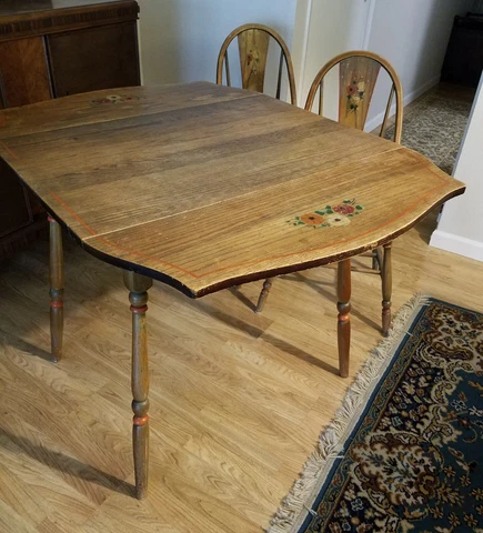 Sheboygan chairs (4) and drop leaf table Cover