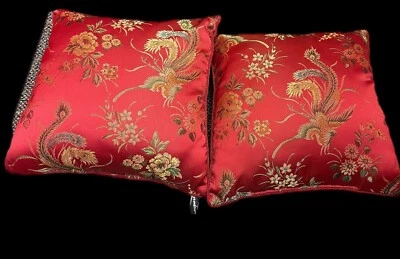 Newport Set 2 Almohadas Decorativas Asiáticas Rojo Floral Pájaro Satinado Cuadrado 17x17 Foto 1 de 4