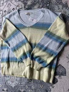 Suéter para mujer The Loft Ann Taylor. Grande. Amarillo, azul y verde. - Imagen 1 de 6