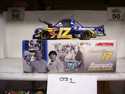 2003 1/24 #17 DARRELL WALTRIP AARON'S 3 STOOGES SILVERADO ACTION — 第 1/4 张图片