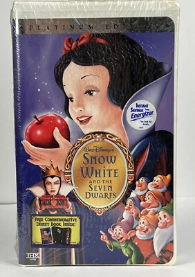 Walt Disney's Snow White and the Seven Dwarfs VHS Platinum Edition - Read Notes - Image 1 of 4