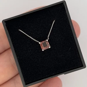 9ct White Gold Peach Tourmaline Solitaire Pendant Necklace 16" Chain - Picture 1 of 6