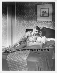 JAMES COBURN JUDY CARNE The Americanization of Emily BLACK & WHITE PHOTOGRAPH - Picture 1 of 2