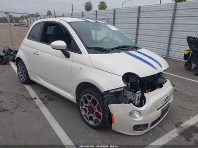 BLK LEFT FRONT DOOR TRIM PANEL 2015 FIAT 500 FIAT - Image 1 of 4