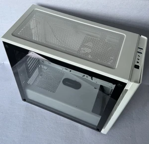 Corsair Carbide Series 275r Gaming Case With Tempered Glass Window PC Shell ATX - Afbeelding 1 van 5