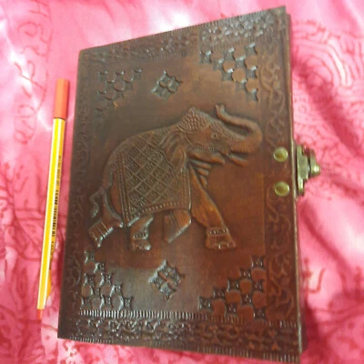 XL Notizbuch 18x14cm mit (Drachen-) Schloss Elefant Skizzen Kladde handgeschöpft - Bild 1 von 4