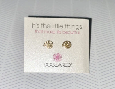 Dogeared - Pendientes delicados concha marina en tono dorado "It's the little things" (NUEVOS) Foto 1 de 4