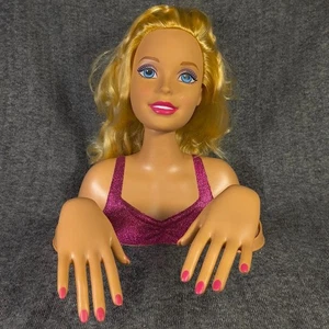 Mattel Just Play 2014 große Barbie Puppe Styling Kopf & Nägel 12 Zoll Büste weiß blond - Bild 1 von 10