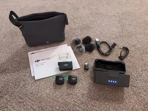 DJI Mic Mini (2 TX + 1 RX + Charging Case), Wireless Microphone Ultralight - Picture 1 of 12