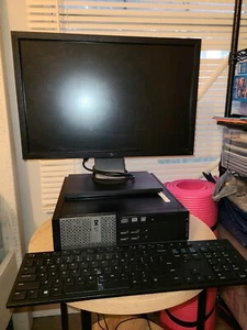 dell optiplex 7020 i5-4590, Includes: keyboard/mouse/Dell monitor (18-19in.) - Picture 1 of 15