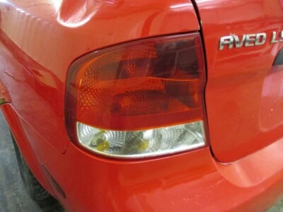 Conjunto de luz trasera izquierda usado se adapta a: Chevrolet Aveo Ntbk 2005 grado A izquierdo Foto 1 de 4