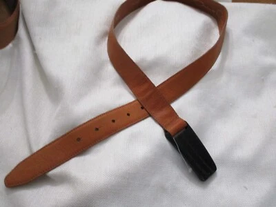 Oscar de la Renta COÑAC cuero genuino HEBILLA DE MADERA S cinturón EE. UU. Foto 1 de 4