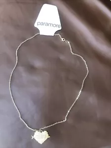 PARAMORE Heart Necklace Hottipic Exclusive New - Picture 1 of 5