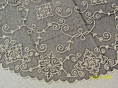  "Mesa de encaje interior/exterior diseño negro/bronceado 45"" redonda" Foto 1 de 3