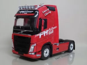 VOLVO FH16 XL 500 ROSSO CAMiON TRATTORE STRADALE TRUCK PREMiUM-CLASSiXXS 1/18 - Foto 1 di 5