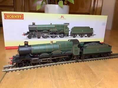 Hornby R3166X GWR Green 4-6-0 Star Class Knight of the Grand Cross dcc Fitted - Image 1 of 4