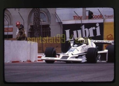 艾伦·琼斯 #27 威廉姆斯 FW06 - 1979 长滩大奖赛 - 复古 35 毫米比赛幻灯片 — 第 1/3 张图片