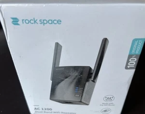 Rock Space 12Mbps WiFi Repeater AC1200 WiFi Range Extender Black - Picture 1 of 3