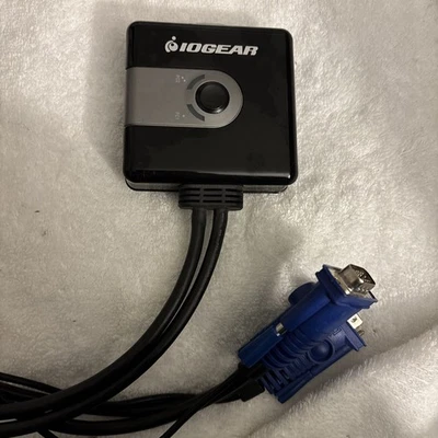 IOGEAR Model GCS42VW6 2-Ports externer Switch mit WSB - Bild 1 von 4