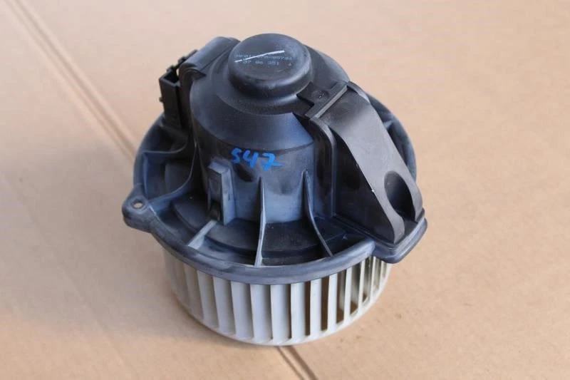 Jaguar XJ8L XJ8 2006 calentador ventilador motor Foto 1 de 4