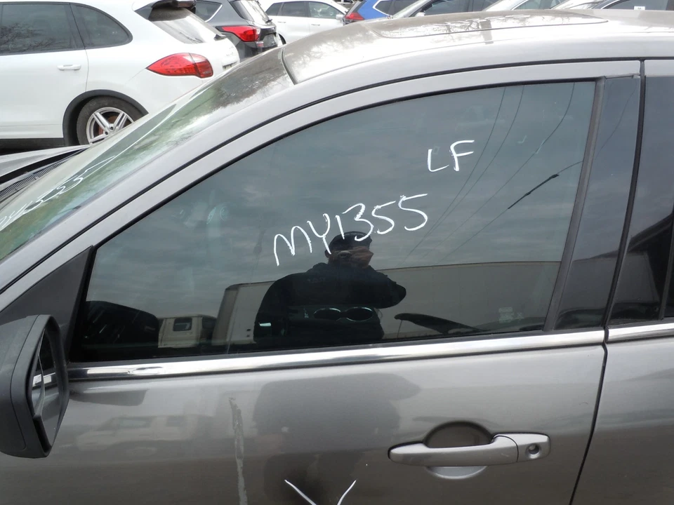 2006-2012 Ford Fusion Front Door Window Glass Driver Left LH OEM - Image 1 of 1