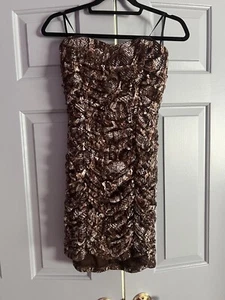 Trägerloses Sommerkleid - Bild 1 von 1