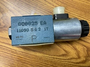 USED REXROTH 4WE6Y6X/EG24N9K4 VALVE 4WE6Y6XEG24N9K4 - Picture 1 of 2