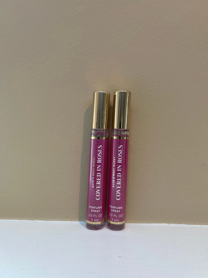 2 BATH & BODY WORKS 2 CUBIERTOS DE ROSAS .23 fl oz MINI SPRAY PERFUME VIAJE NUEVO Foto 1 de 3