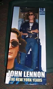 Neu im Karton Neca John Lennon - Die New York Jahre - bewegungsaktivierte Soundpuppe - Bild 1 von 4