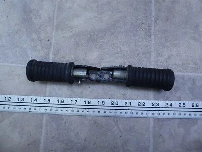 Kawasaki KZ400 LTD K751 1979) Juego de estriberas traseras izquierda y derecha Foto 1 de 4