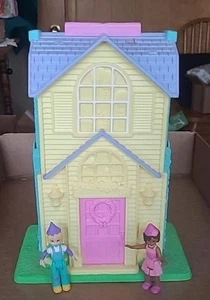 Fisher Price ** SWEET STREETs ** 2005 ** Birthday Party House w. Party Dolls - Picture 1 of 4