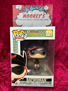 DC Bombshells - Batwoman Pop! Vinyl Figure #221 - Picture 1 of 6