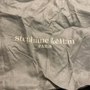 Stephanie Kelian Dust Bag - Picture 1 of 4