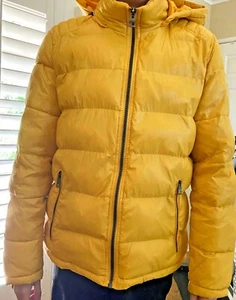 NEW Vintage GUESS Mens/Boys Yellow Puffer Jacket with Remov.Hood.. S Men/L Boys - Picture 1 of 6