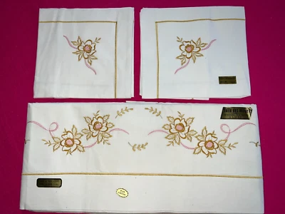 Beau drap brodé + 2 taies en pur coton  toile des Vosges 240 x 310 cm   réf D357 - Photo 1/4