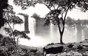 ANGOLA - Duque de Bragança waterfalls - Picture 1 of 2