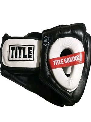 Title Boxing Headgear (Removable Facemask) No Rips. Great Condition! - Image 1 of 4