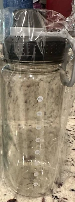 27 унций Пластиковая многоразовая бутылка для воды с винтовой крышкой - Изображение 1 из 4