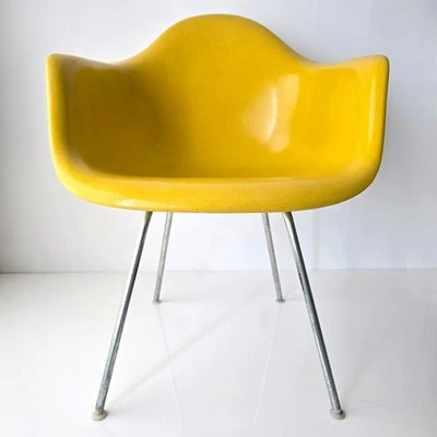 Vintage Collectible Eames DAX Herman Miller Shell Chair Mid Century Modern  - Image 1 of 4