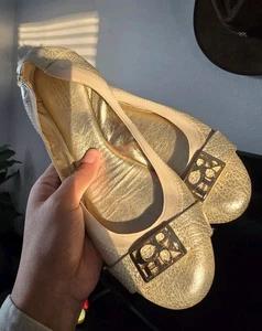 Zapatos planos Coach Dora talla 7B de balletcore de cuero dorado metálico sin cordones - Imagen 1 de 5