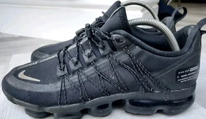 NIKE AIR VAPORMAX RUN UTILITY BLACK - - AQ8810-003 2018/ UK 9/ EU 44 - Picture 1 of 9