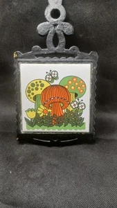 Pilz Gusseisen Keramik Fliese Untersetzer Kochplatte Taiwan alt Vintage sieben Sterne - Bild 1 von 3