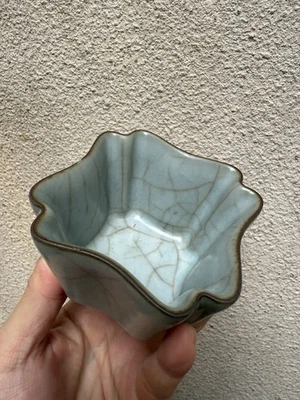 Ming or Song Dynasty Guan Kiln Washer- 明或宋代官窯倭方洗 - Image 1 of 4