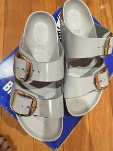 Neu im Karton Arizona Big Buckle Naturleder Lack Größe 38 schmale Passform - Bild 1 von 4