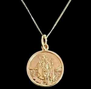 9ct Gold St. Christopher Round Hallmarked 16mm Wide Optional 18" 9ct Curb Chain - Picture 1 of 6