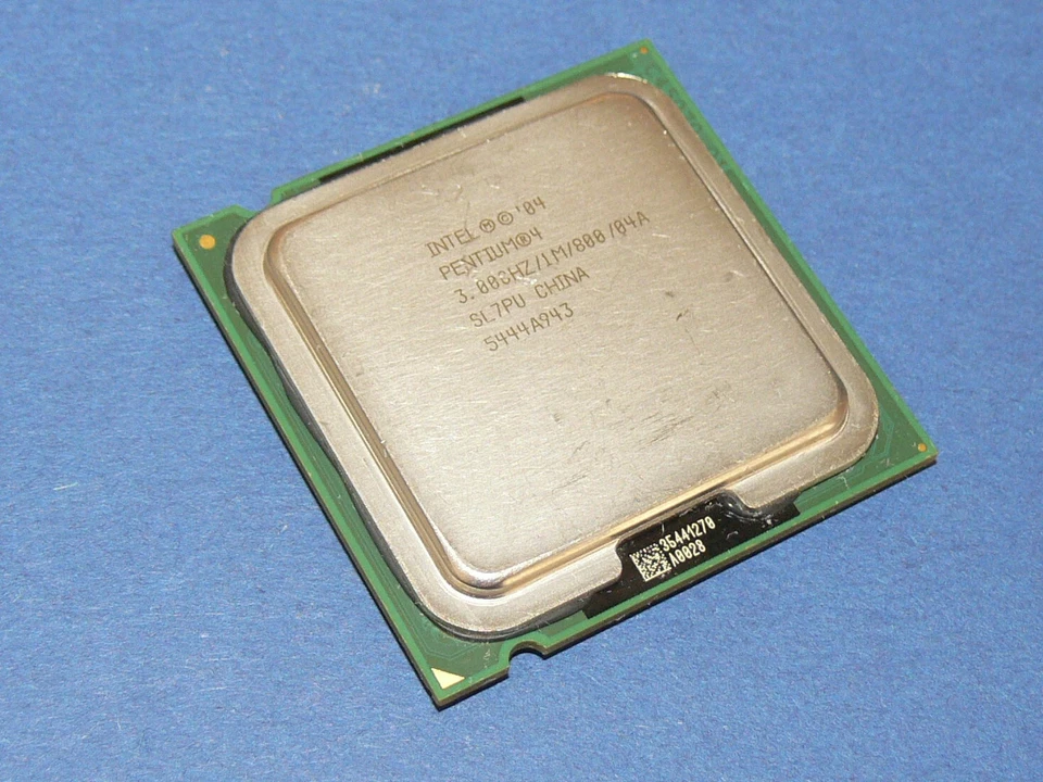 Intel Pentium 4 SL7PU 3,00 GHZ Processor CPU Socket 775 - Image 1 of 1