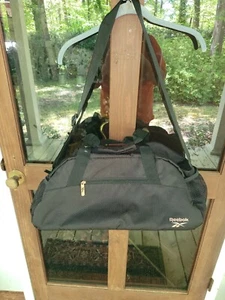 Reebok Duffel Shoulder Tote Bag Medium Rose Gold Logo Gym Travel Workout - Picture 1 of 7