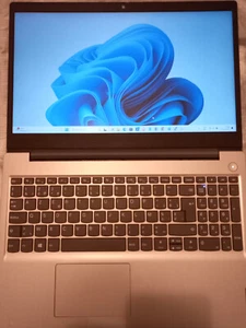 LENOVO IdeaPad 3 15ADA05 8GB RAM - 512GB SSD - AMD Athlon Silver 3050U - Photo 1/8