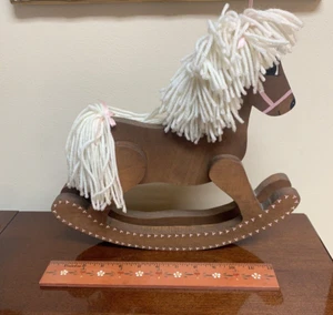 Pink White Brown Wooden Rocking Horse Hand Painted Decor Yarn Mane - Imagen 1 de 5
